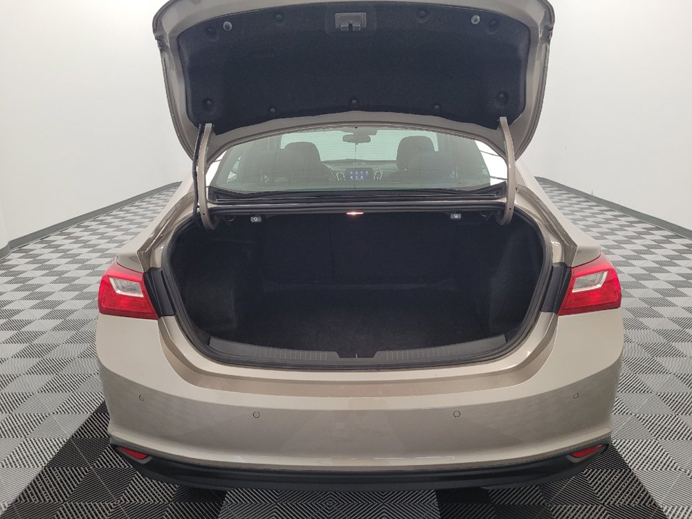 Used 2025 Chevrolet Malibu LS FWD image 29