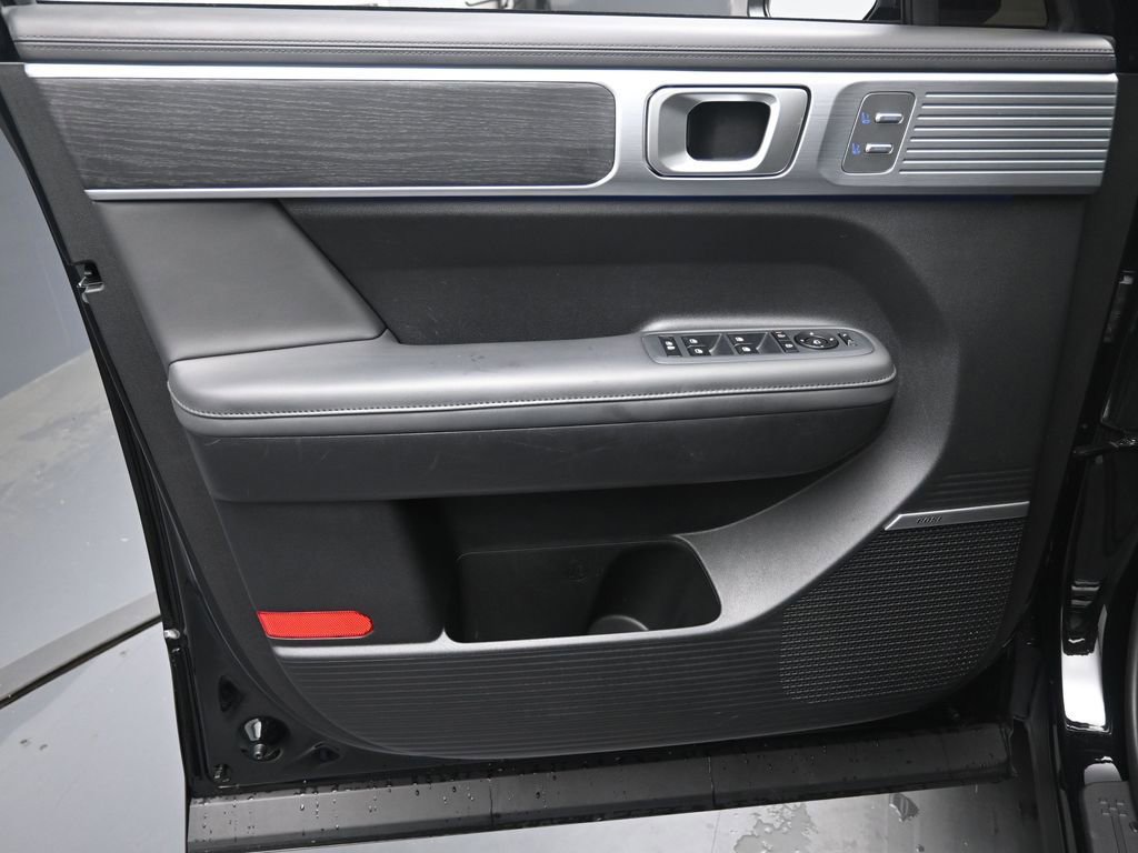 Used 2024 Hyundai Santa Fe Limited image 20