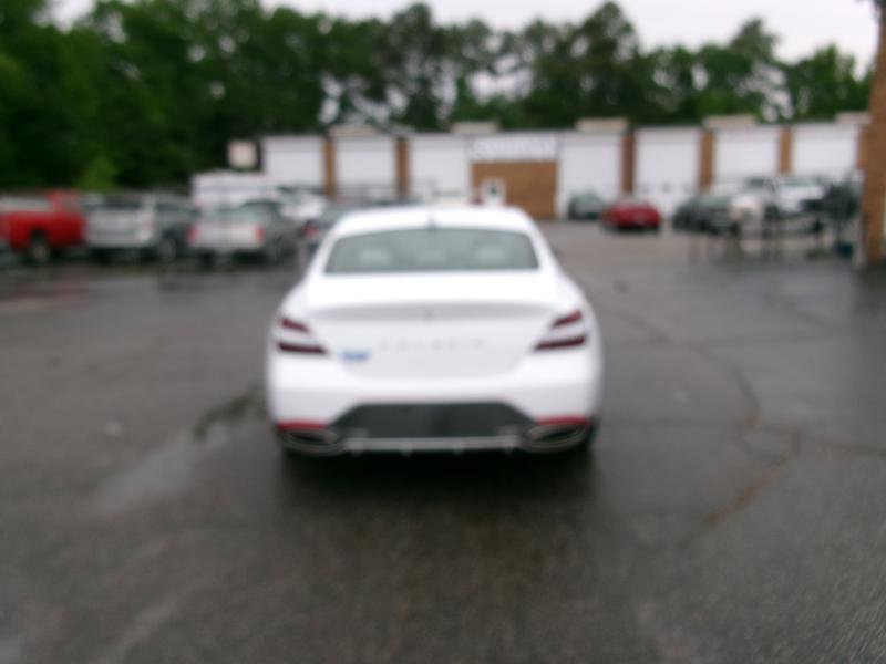 Used 2025 Genesis G70 2.5T RWD image 7