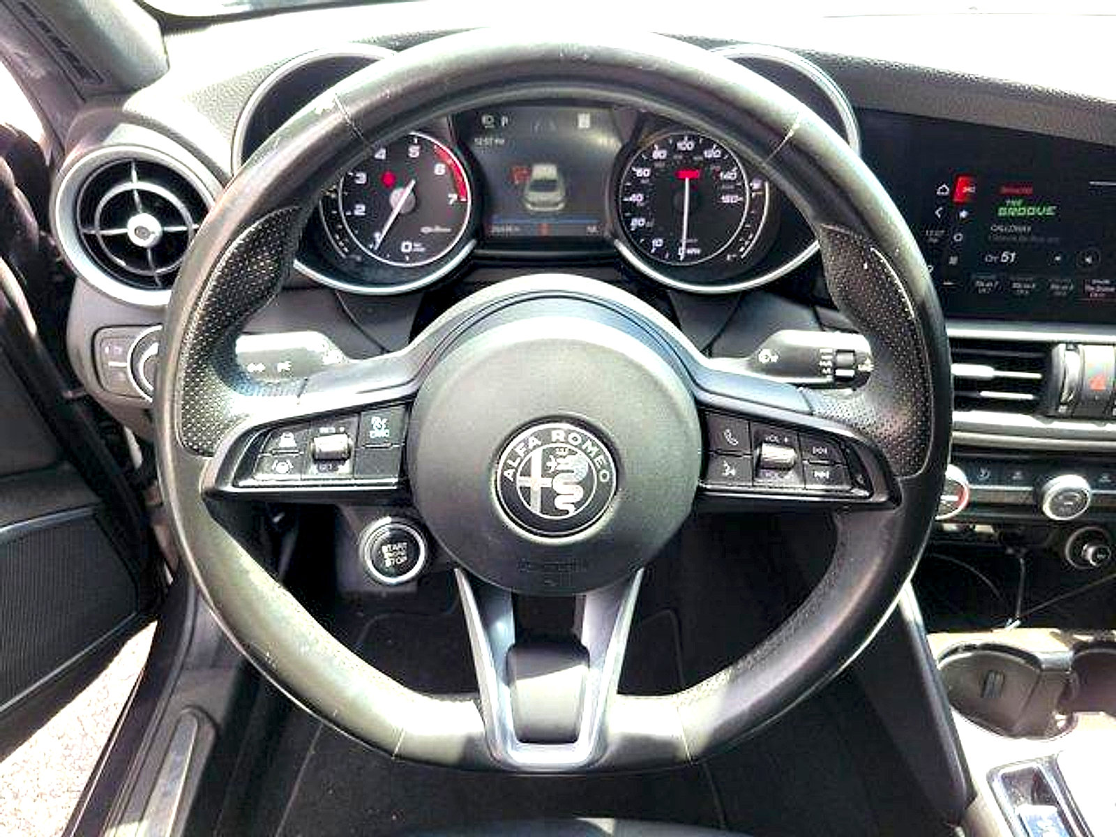 Used 2023 Alfa Romeo Giulia Ti w/ Active Assist Plus Package RWD image 23