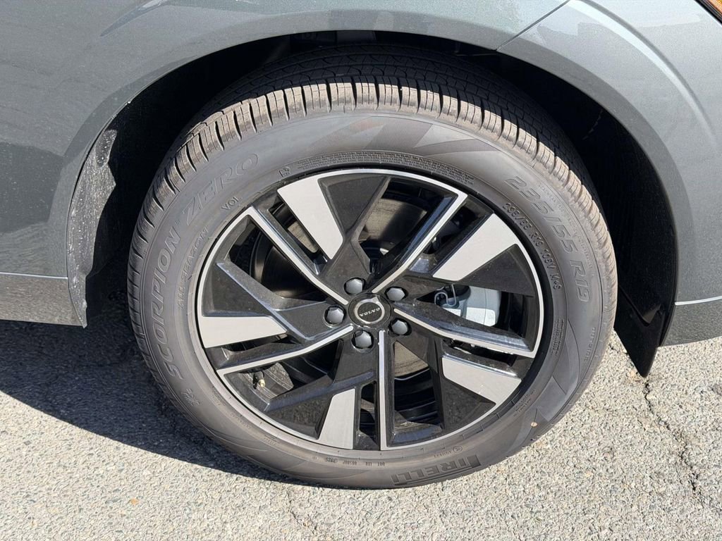 New 2026 Volvo XC60 T8 Core w/ Climate Package AWD/4WD image 24