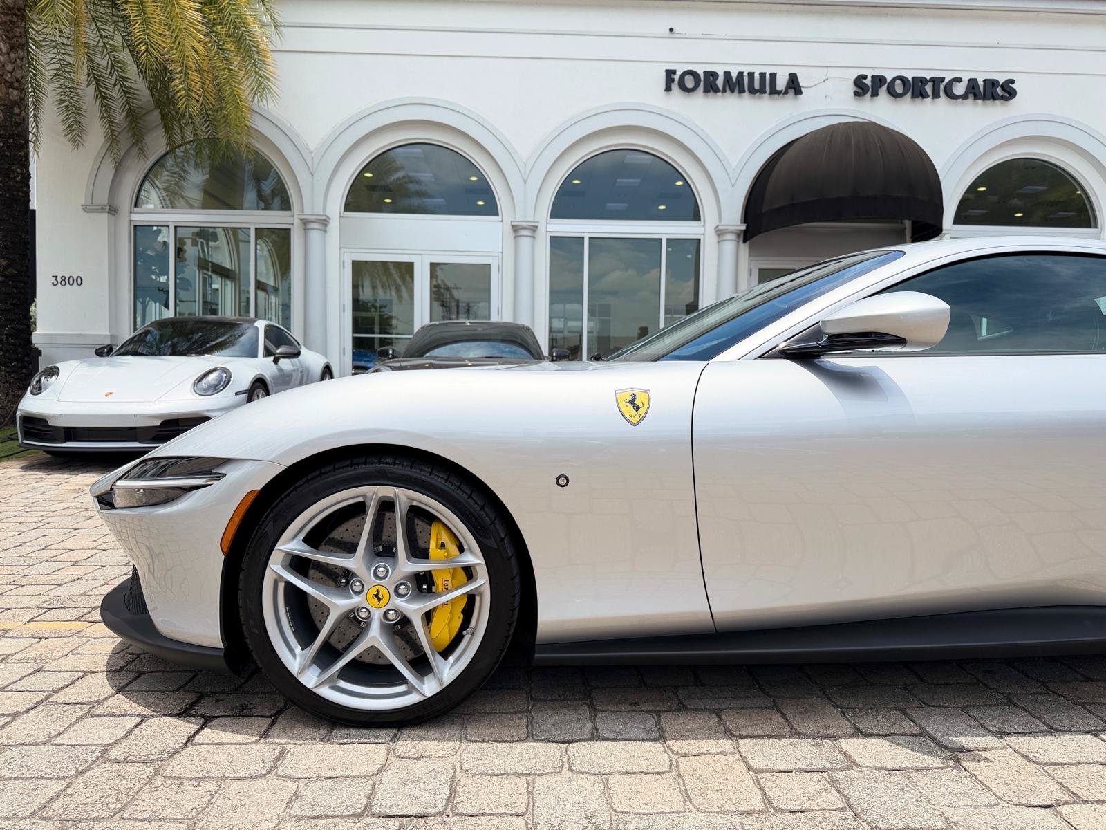 Used 2022 Ferrari Roma RWD image 19