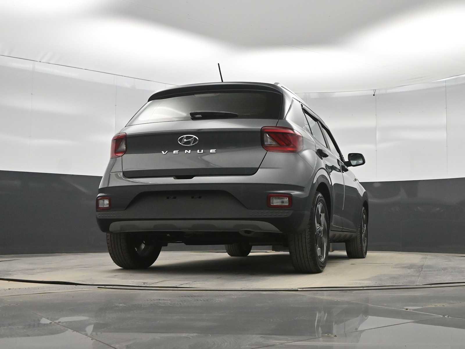 Certified 2024 Hyundai Venue SEL image 35