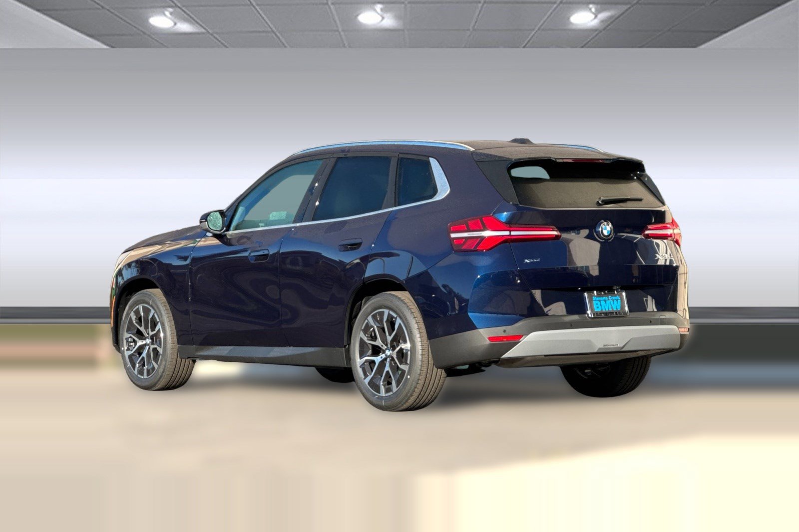 Used 2026 BMW X3 xDrive30i w/ Premium Package AWD/4WD image 3