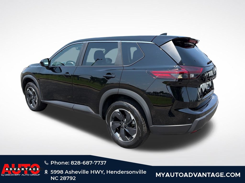 Used 2025 Nissan Rogue SV AWD/4WD image 5