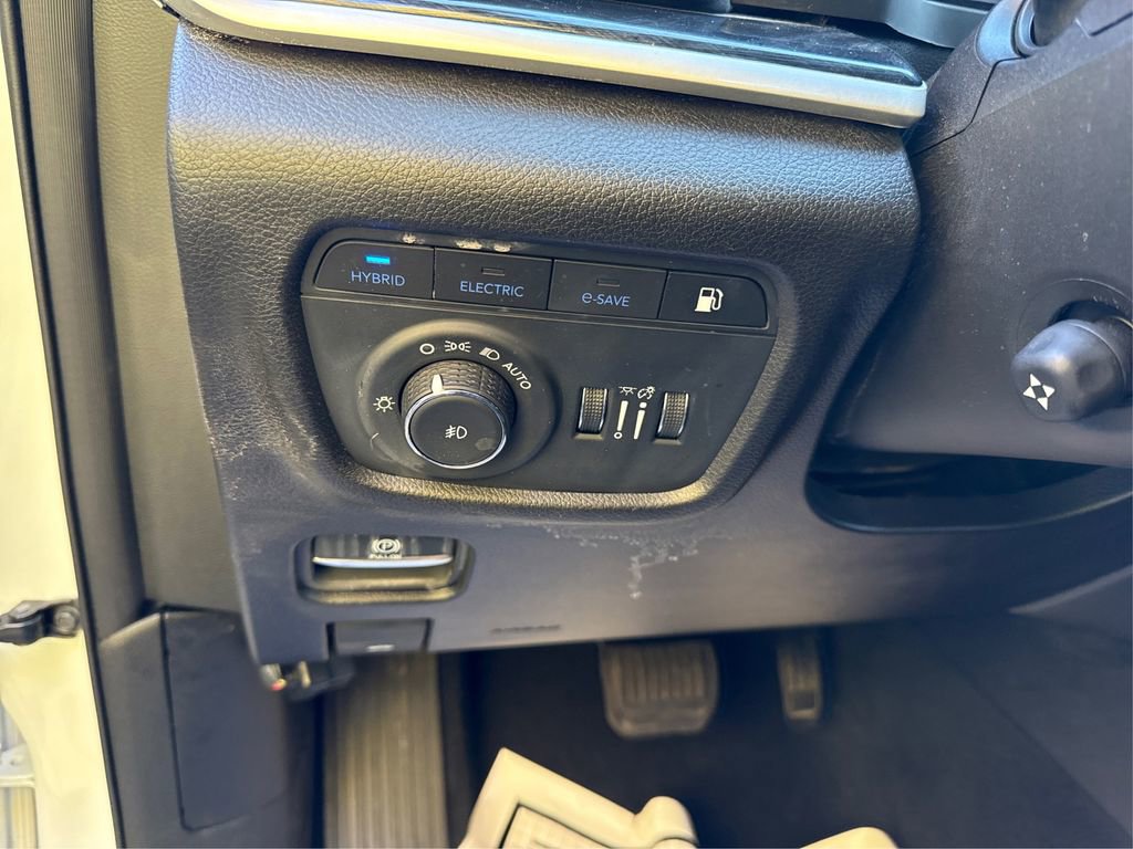 Used 2023 Jeep Grand Cherokee Trailhawk w/ Luxury Tech Group III image 26