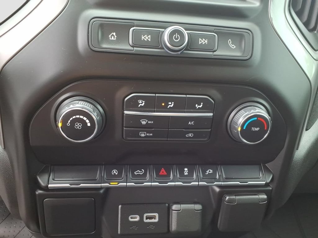 Used 2021 Chevrolet Silverado 1500 Custom AWD/4WD image 21