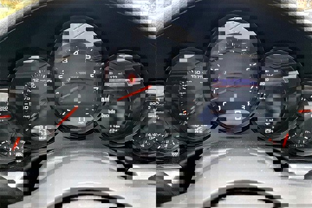 Used 2017 Porsche 911 Carrera 4 image 15