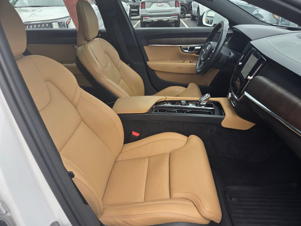 Used 2023 Volvo S90 B6 Ultimate w/ Protection Package AWD/4WD image 28