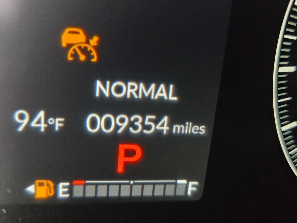 Used 2025 Honda Pilot Sport image 23