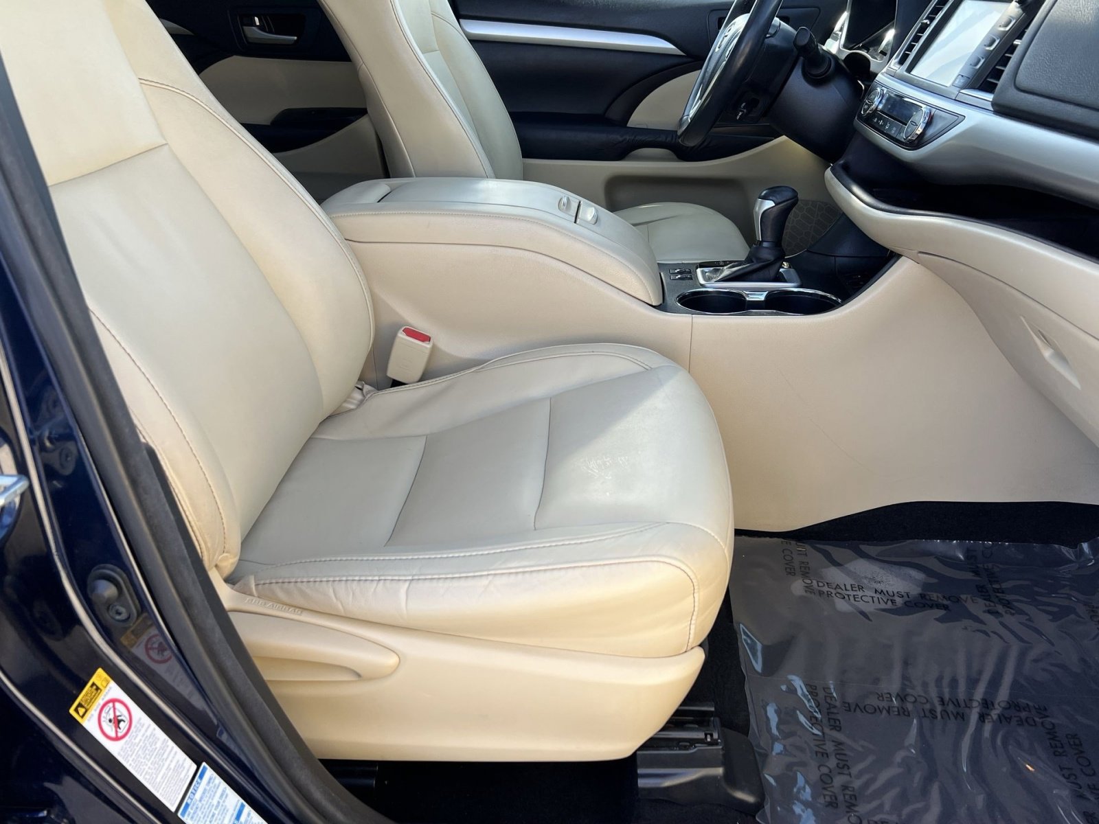 Used 2016 Toyota Highlander XLE image 30