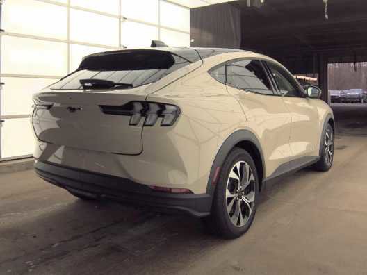 Used 2025 Ford Mustang Mach-E Select w/ Comfort Package Lite image 7