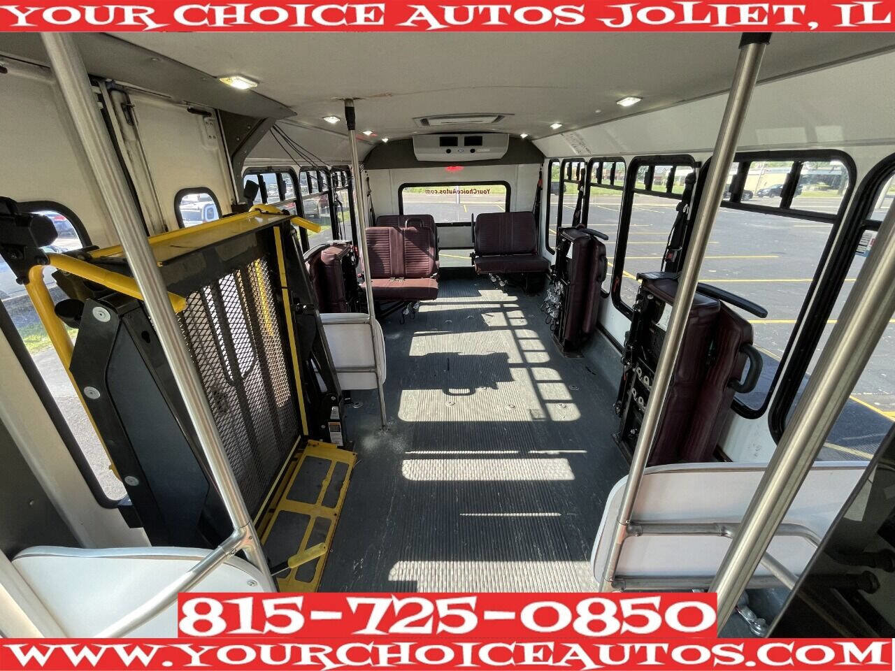 Used 2014 Chevrolet Express 4500 Extended w/ Shuttle Bus Package RWD image 26