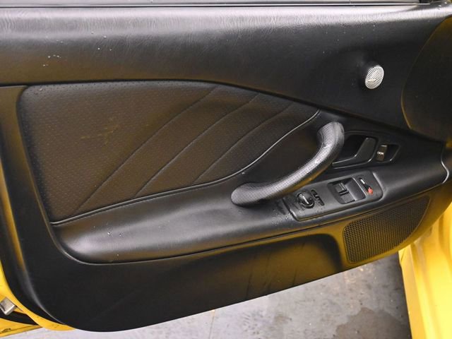 Used 2001 Honda S2000 Base image 9