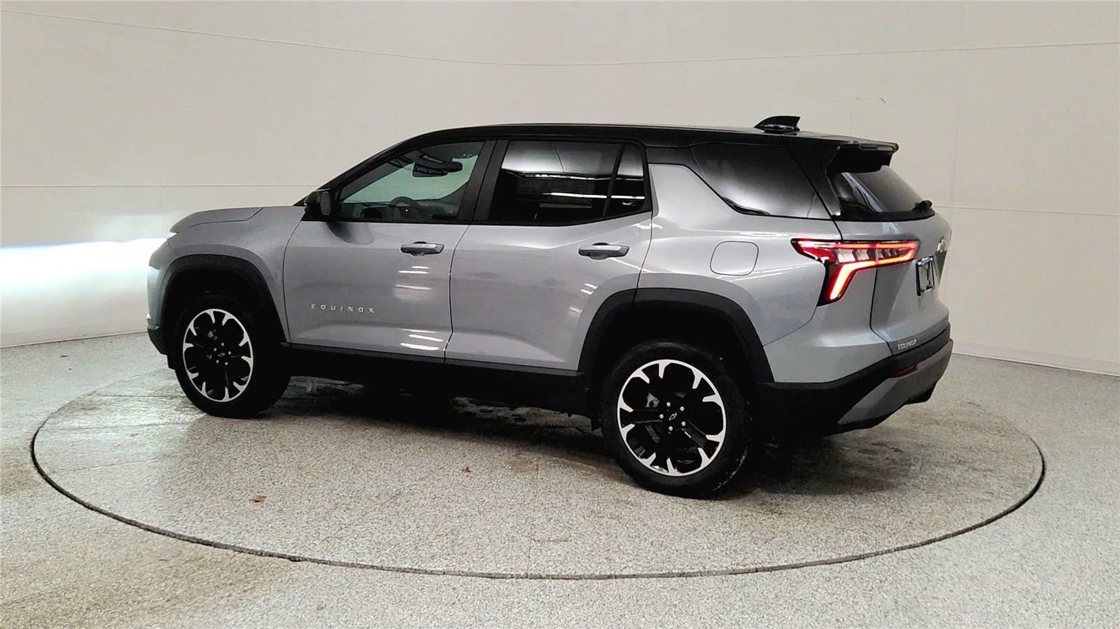 New 2026 Chevrolet Equinox LT image 5