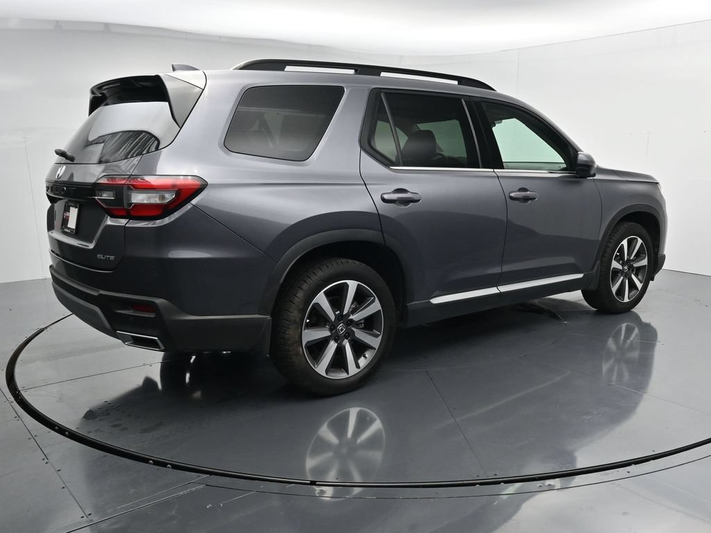 Used 2023 Honda Pilot Elite image 8