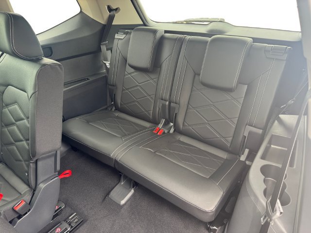 New 2026 Volkswagen Atlas SE FWD image 13
