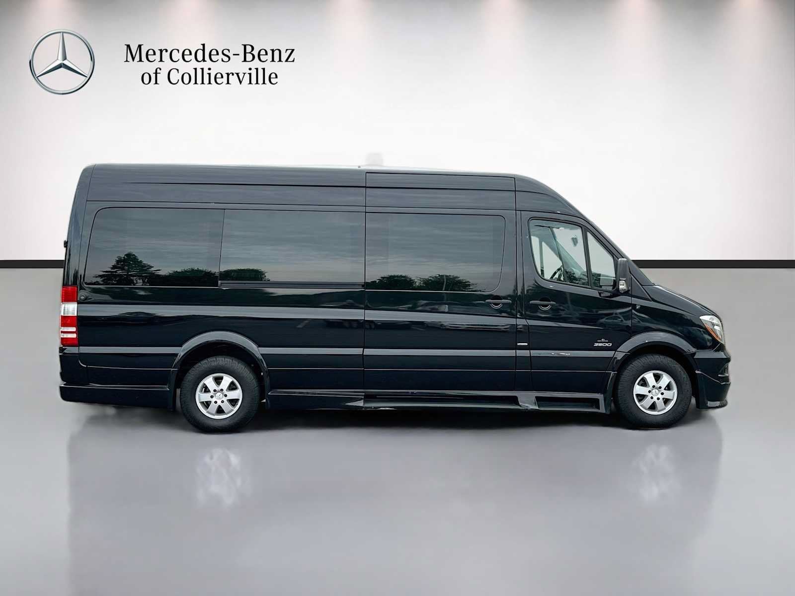 Used 2015 Mercedes-Benz Sprinter 2500 image 4