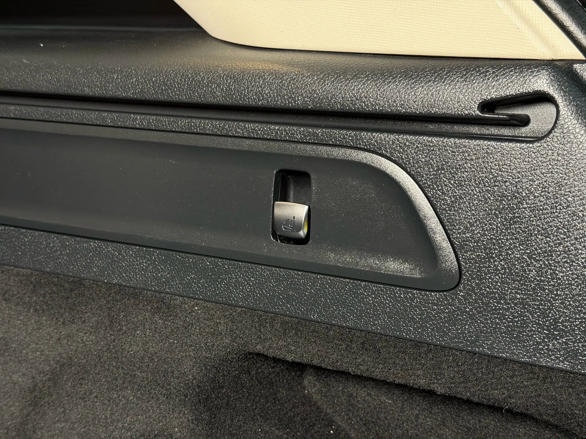 Used 2019 Mercedes-Benz GLC 300 image 15