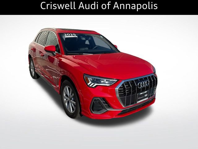 Used 2025 Audi Q3 2.0T Premium image 8