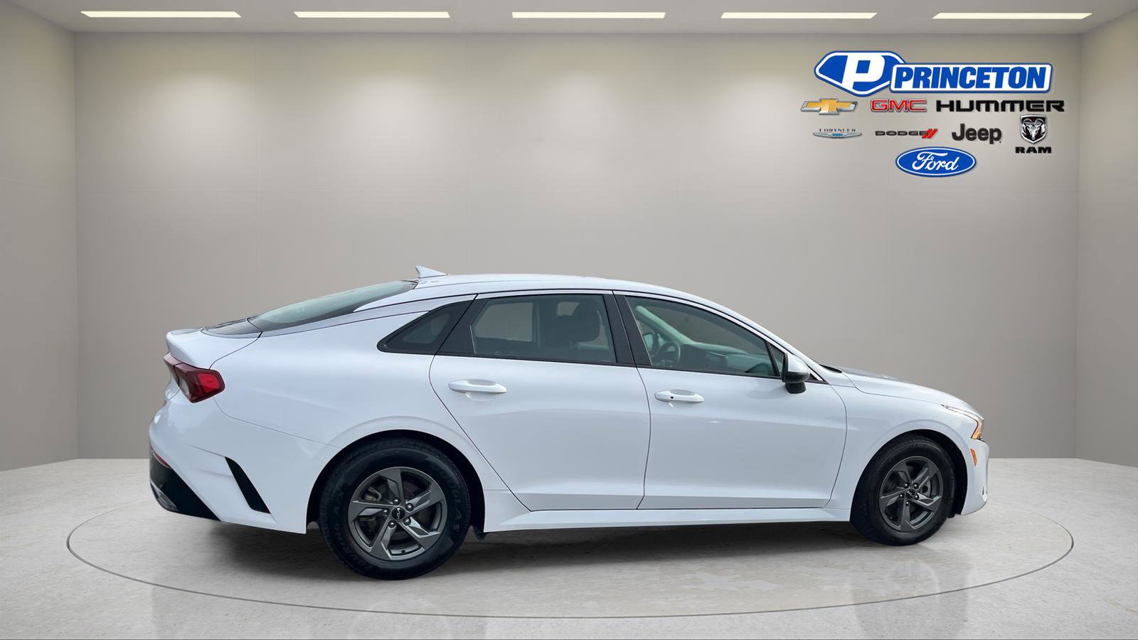 Used 2022 Kia K5 LXS image 8