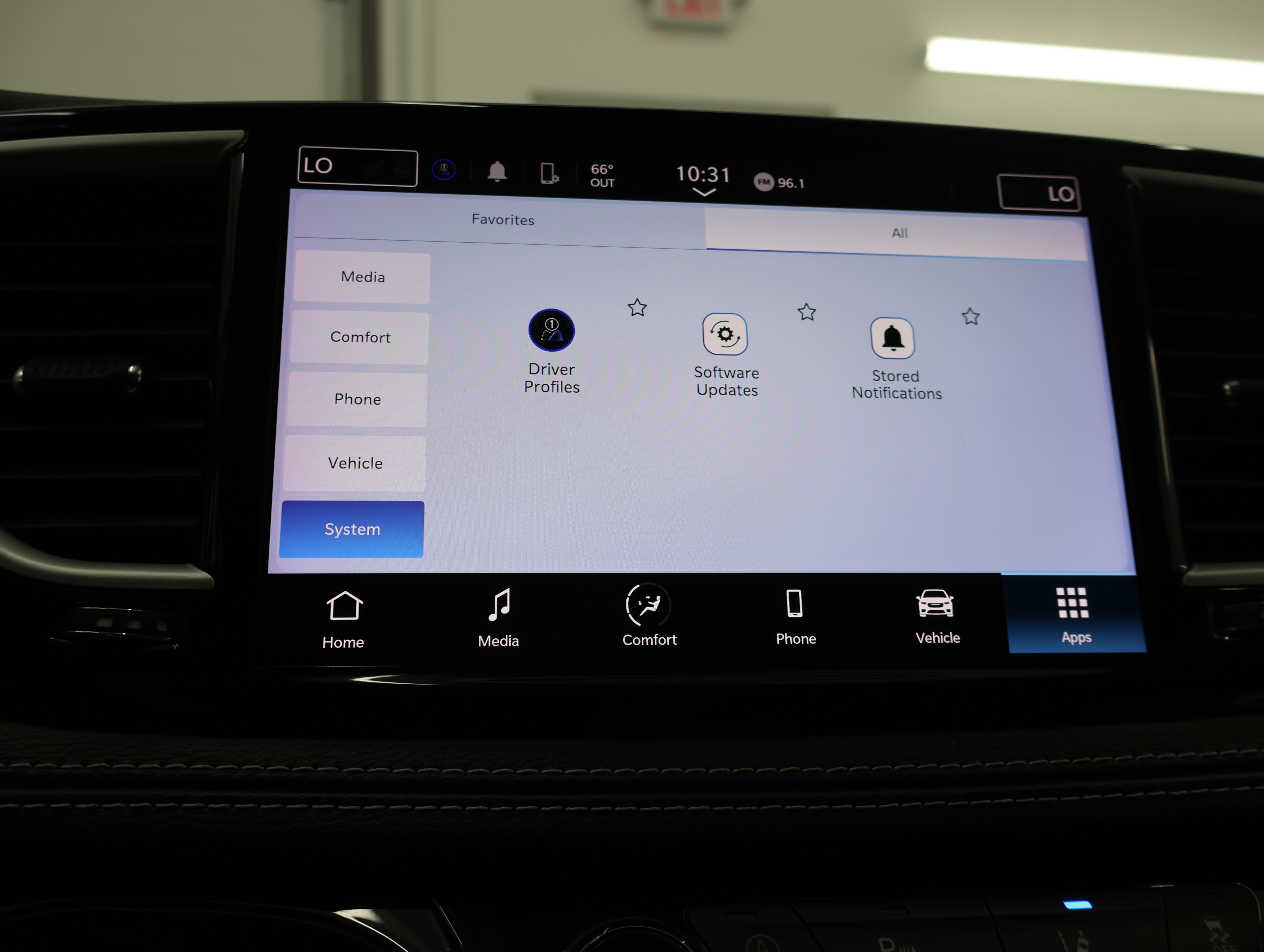 Used 2024 Chrysler Pacifica Touring-L FWD image 55