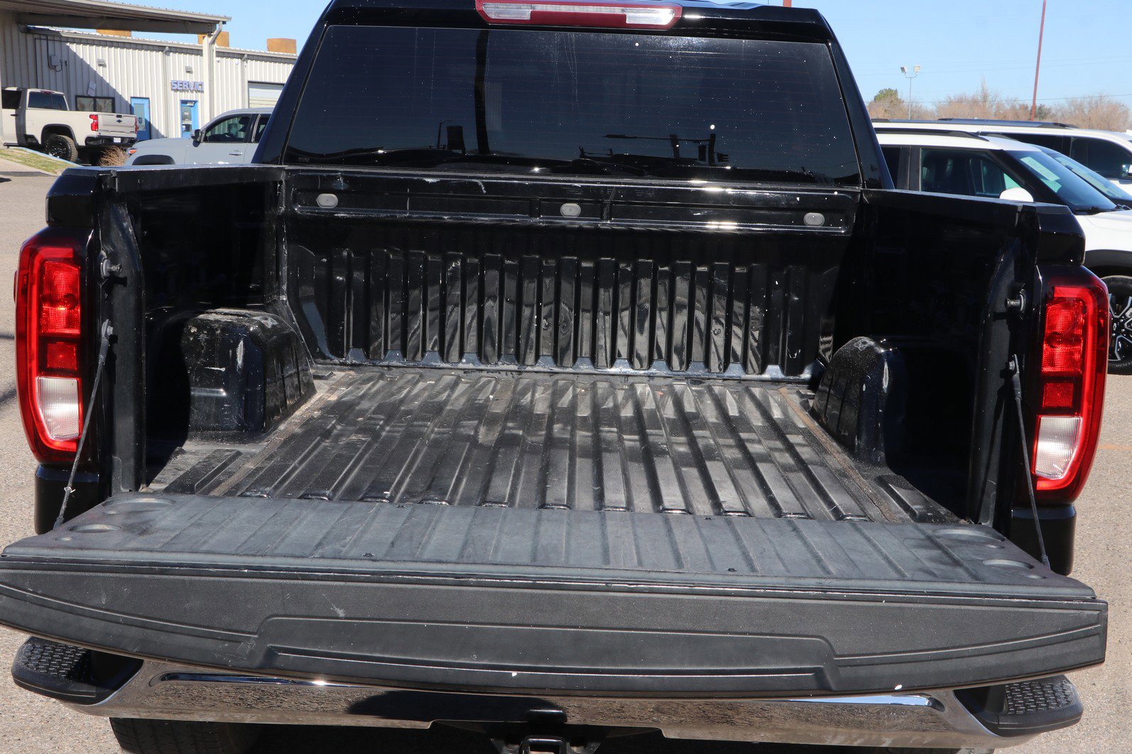 Used 2020 GMC Sierra 1500 SLE w/ SLE Value Package image 28