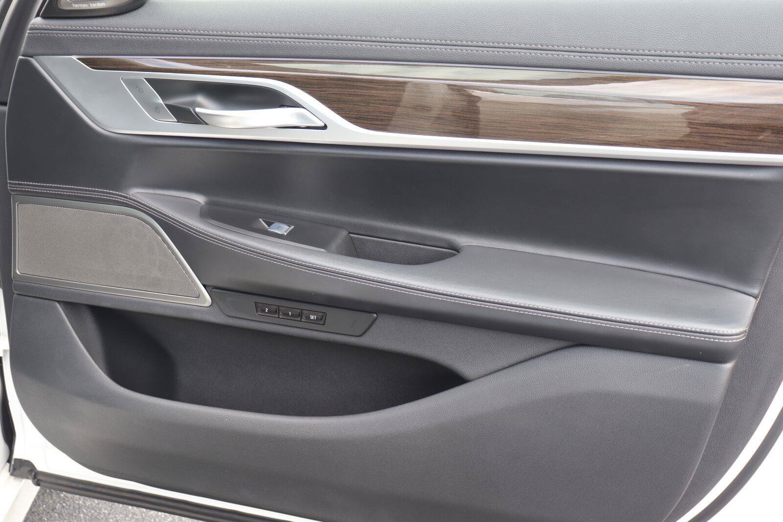Used 2020 BMW 740i RWD image 16
