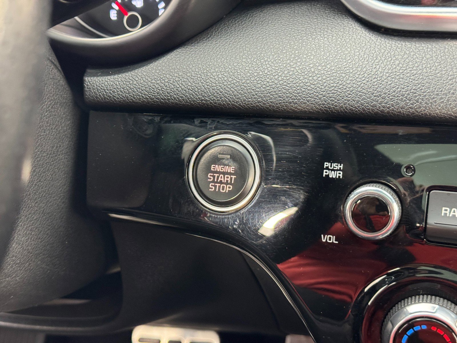 Used 2020 Kia Sportage SX image 22