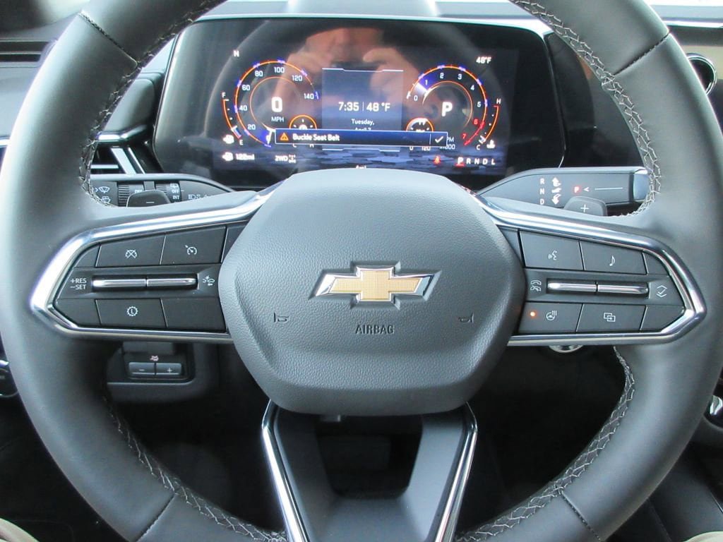 New 2026 Chevrolet Suburban LT image 27