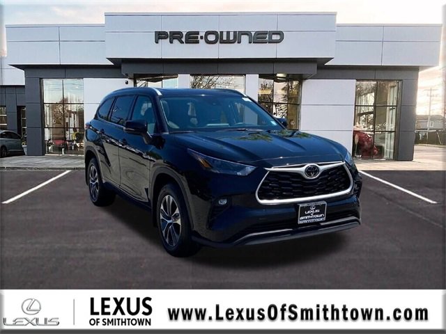 Used 2022 Toyota Highlander XLE