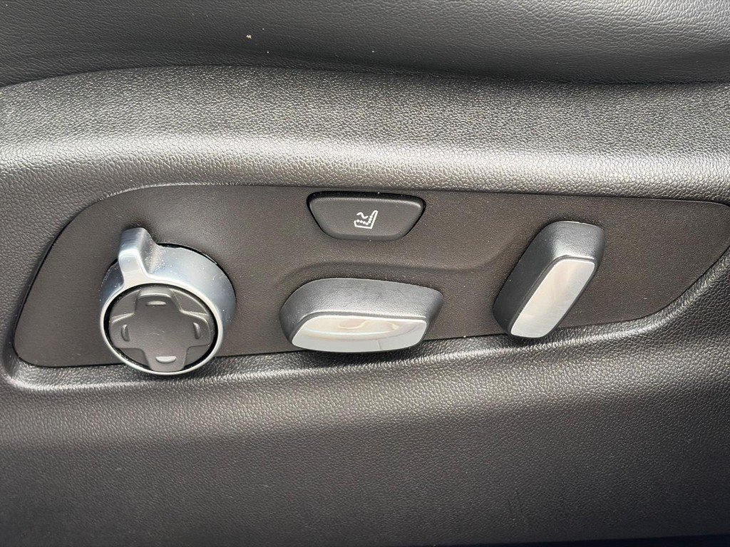 Used 2022 Cadillac XT4 Sport AWD/4WD image 20