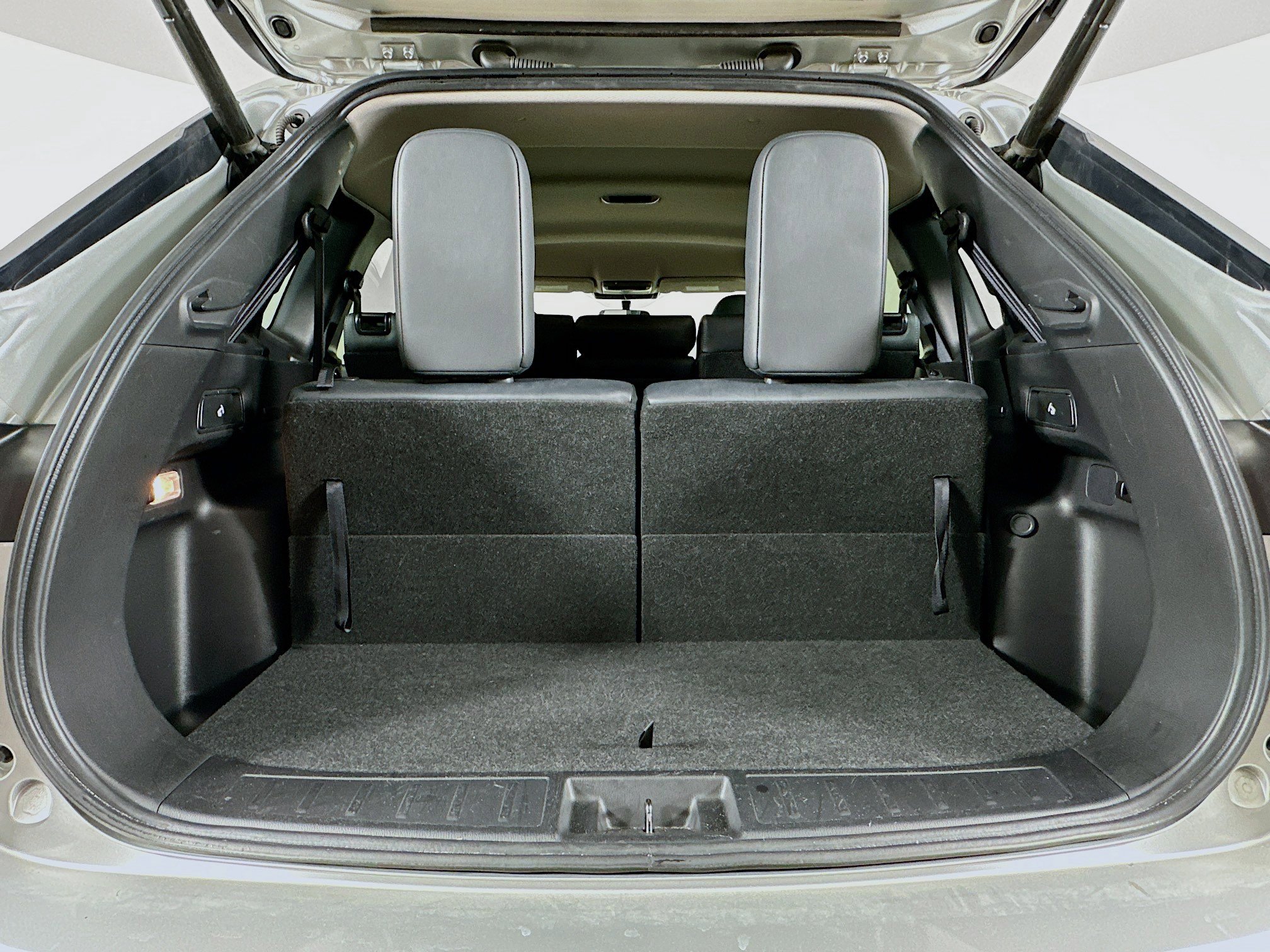 Used 2024 Mitsubishi Outlander SE image 28