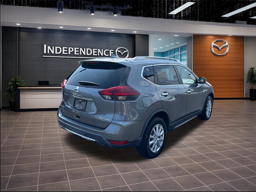 Used 2019 Nissan Rogue SV AWD/4WD image 3