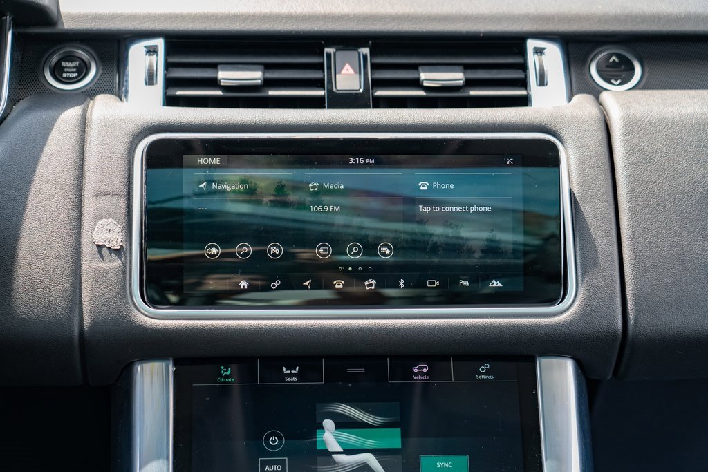 Used 2020 Land Rover Range Rover Sport HSE image 17