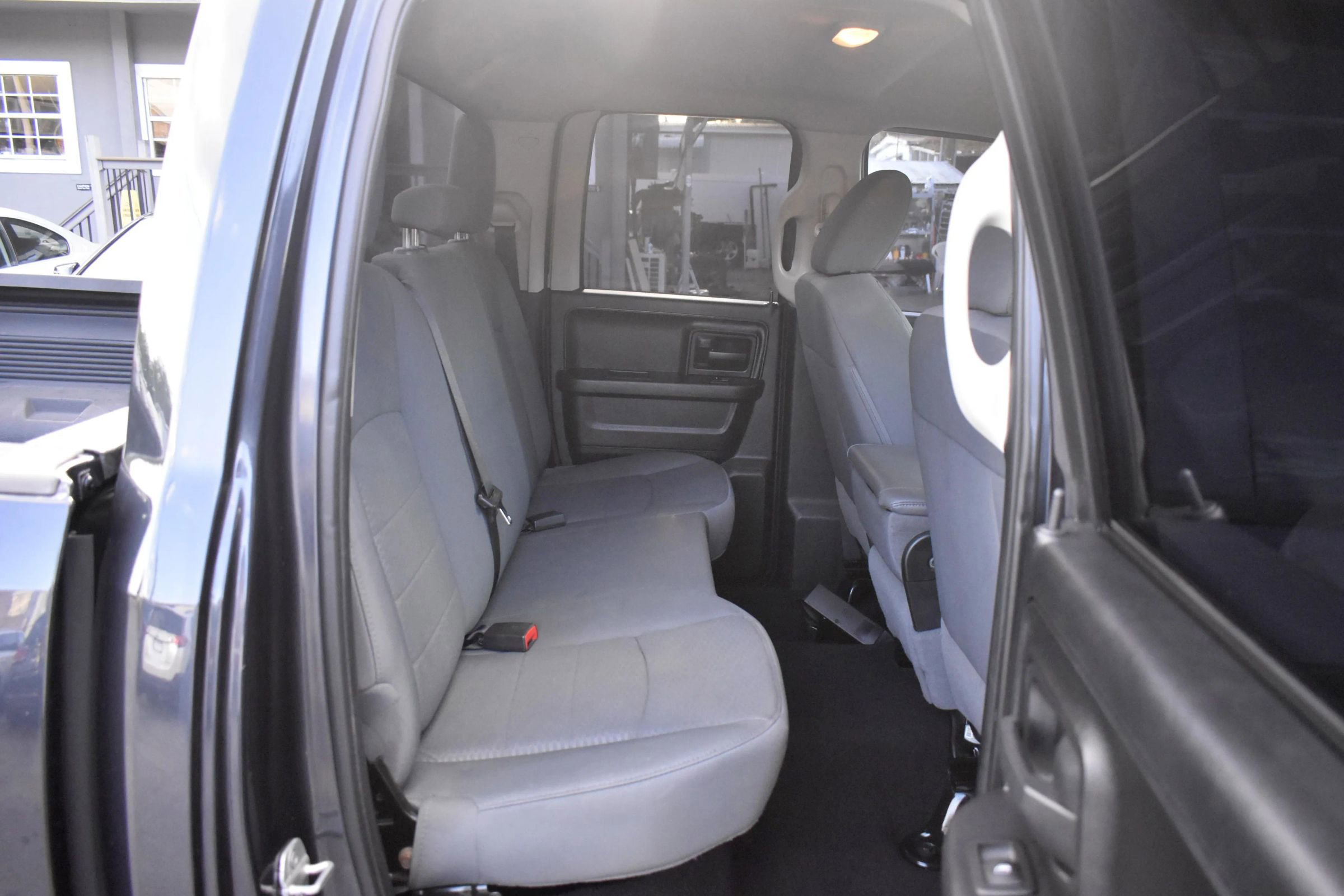 Used 2014 RAM 1500 Express image 17