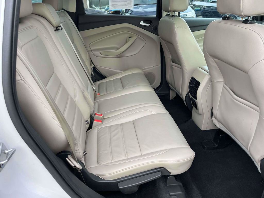 Used 2017 Ford Escape Titanium image 12