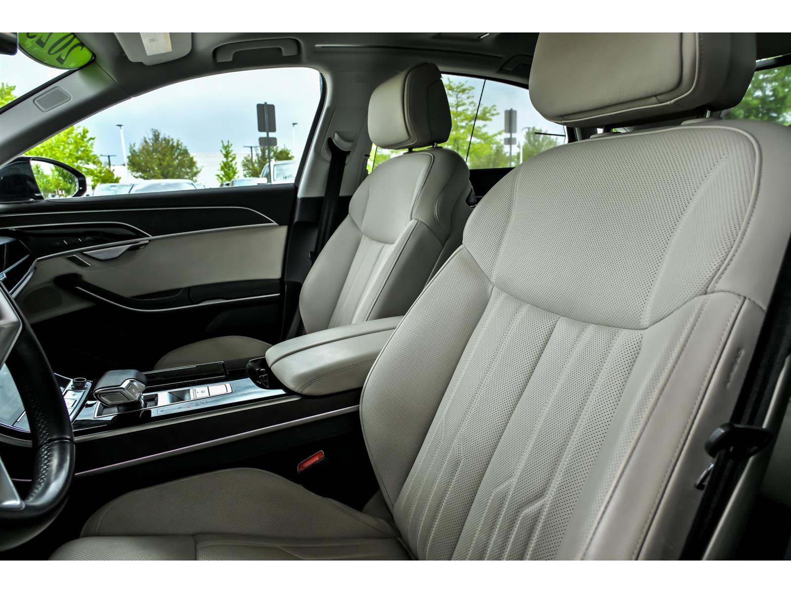 Used 2023 Audi A8 L 3.0T w/ Comfort Plus Package AWD/4WD image 12