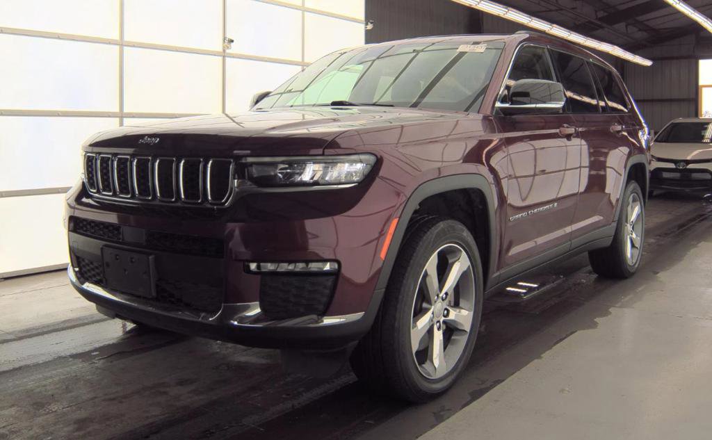 Used 2021 Jeep Grand Cherokee L Limited image 3
