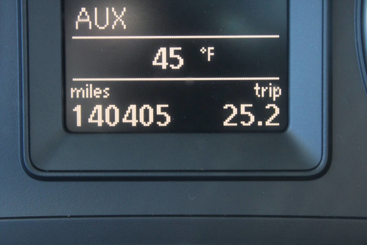 Used 2010 Volkswagen Tiguan SE image 15