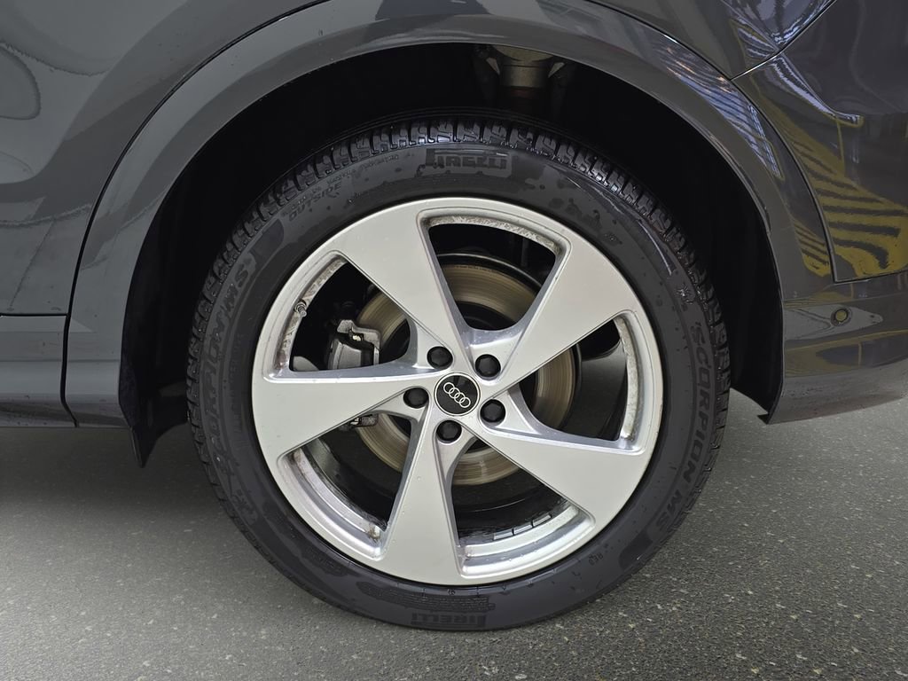 Used 2025 Audi Q5 Prestige image 34