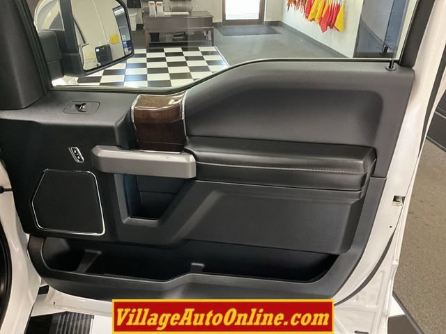 Used 2016 Ford F150 Platinum w/ Equipment Group 701A Luxury AWD/4WD image 38