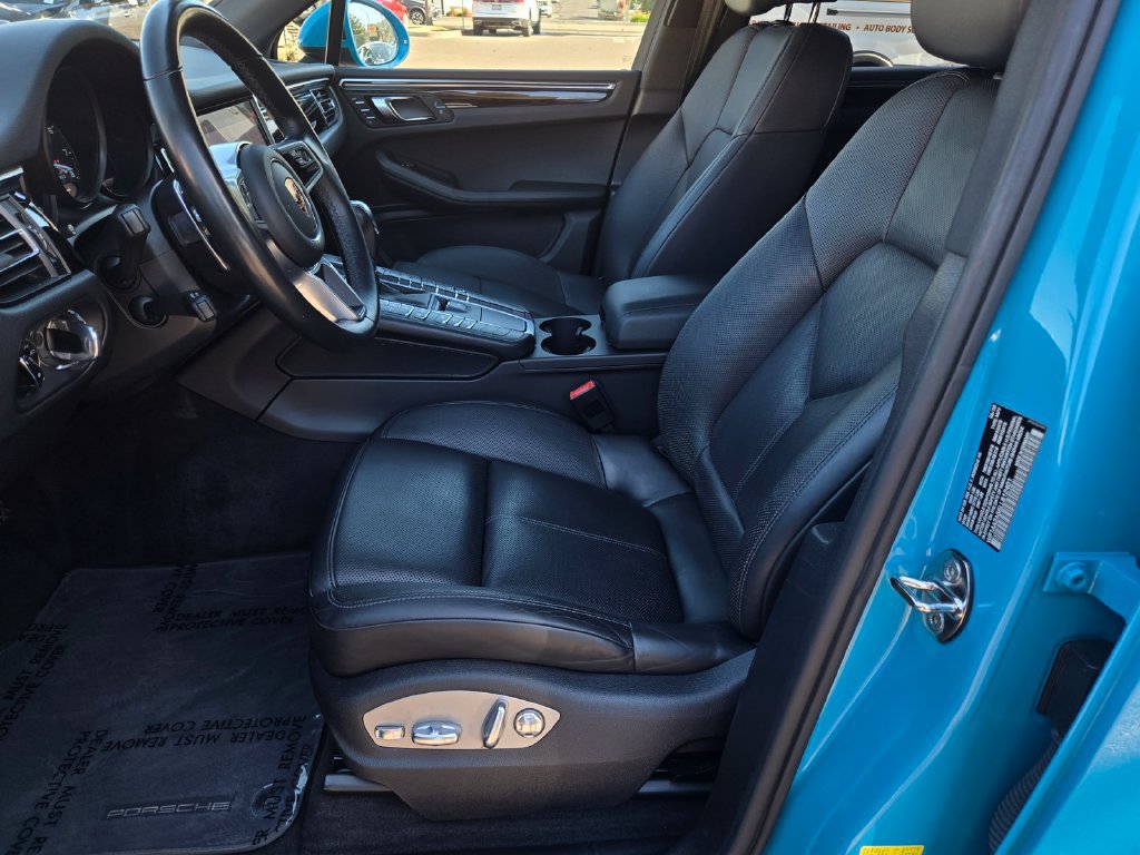 Used 2020 Porsche Macan AWD/4WD image 20