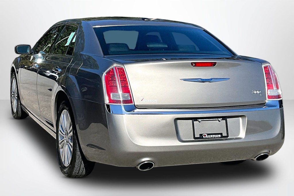 Used 2014 Chrysler 300 C w/ Beats Audio Group AWD/4WD image 4