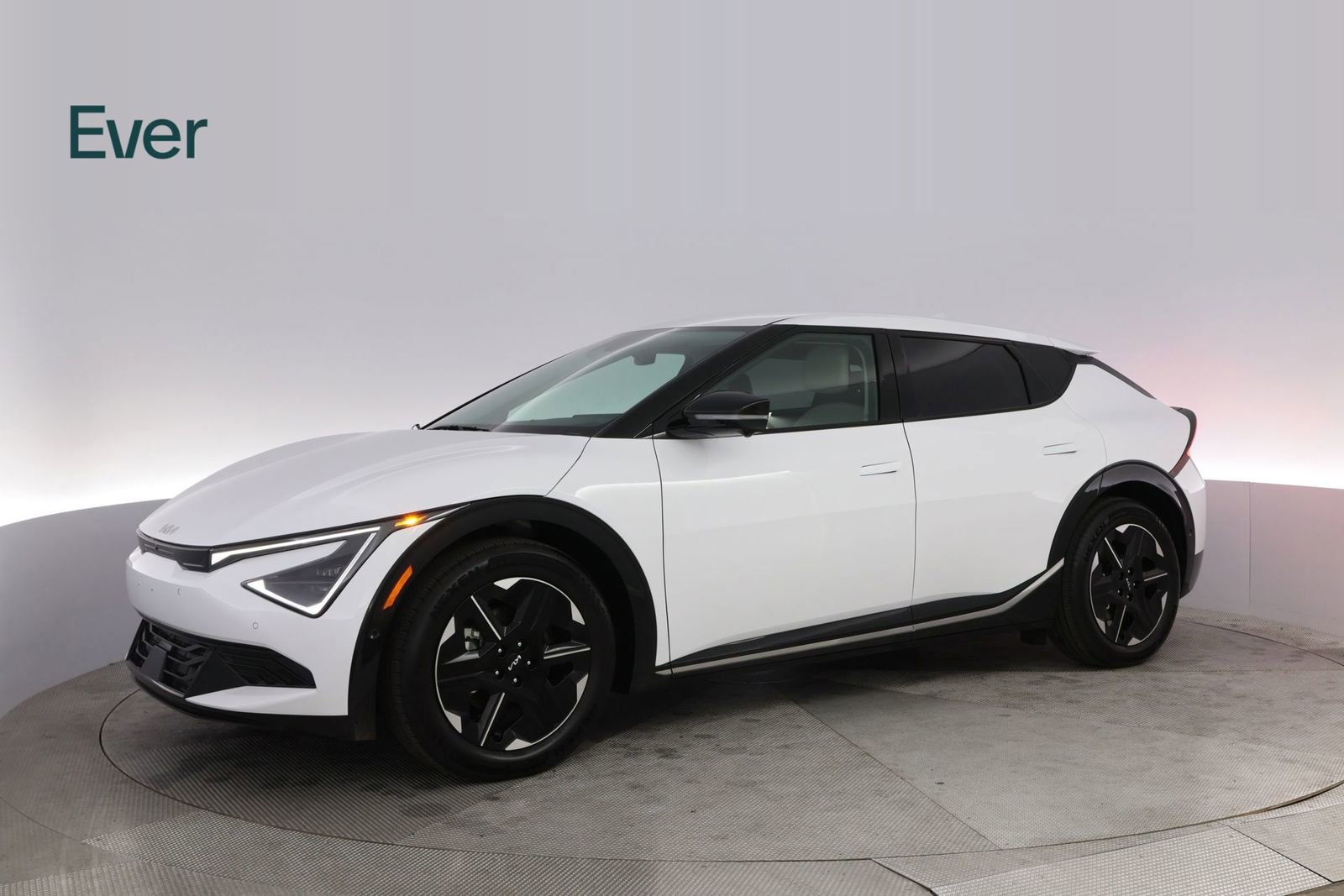 Used 2025 Kia EV6 Wind image 18