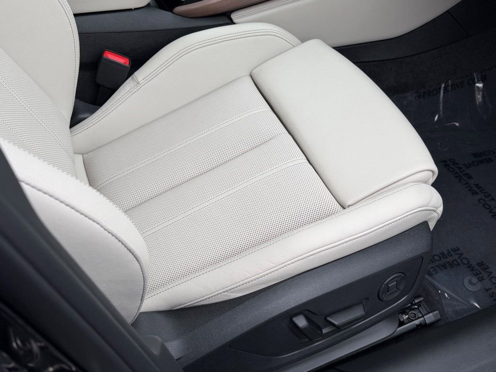 Certified 2025 Audi A5 2.0T Prestige w/ 19" Wheel Package image 15