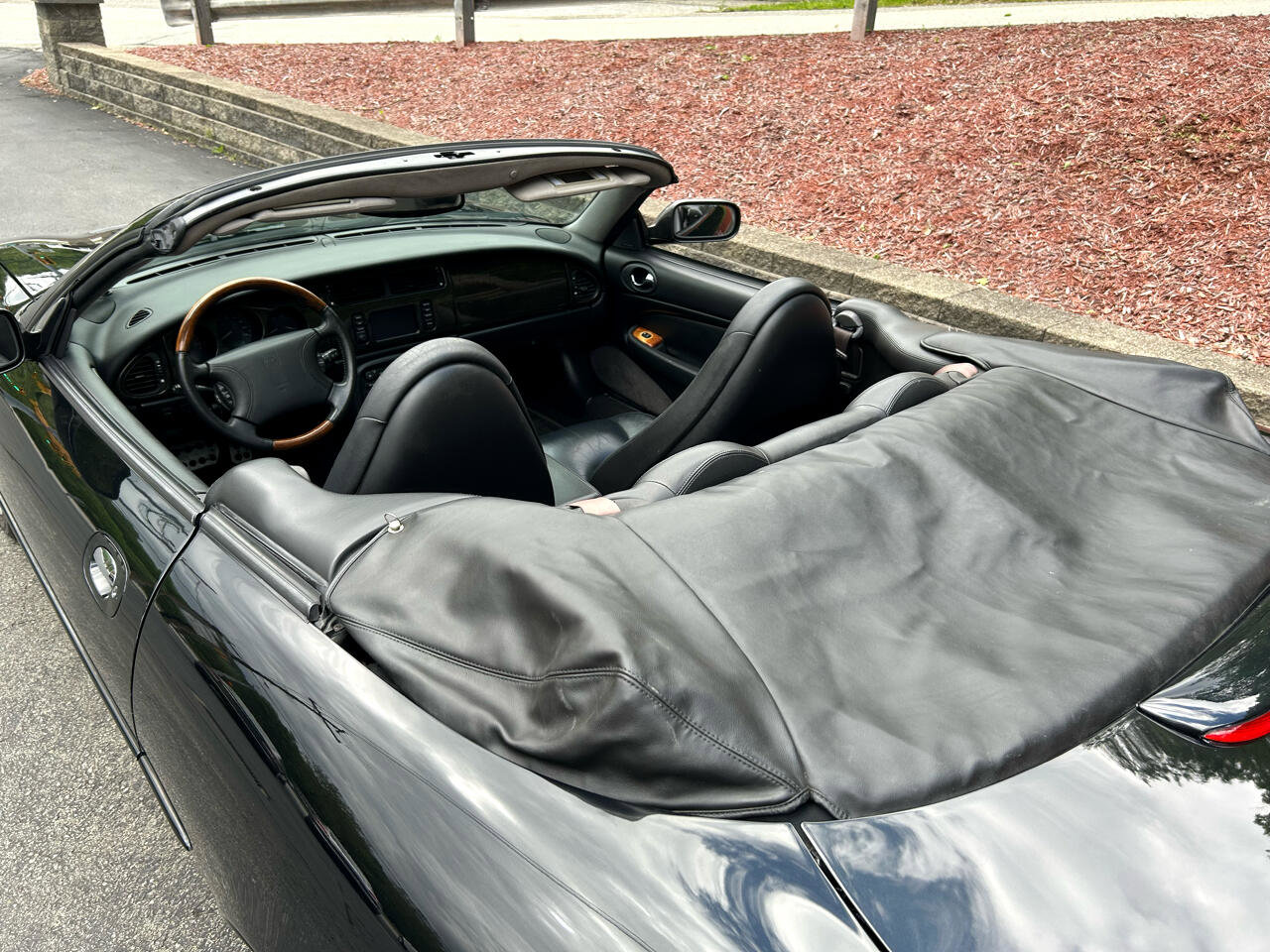 Used 2000 Jaguar XK8 Convertible image 13