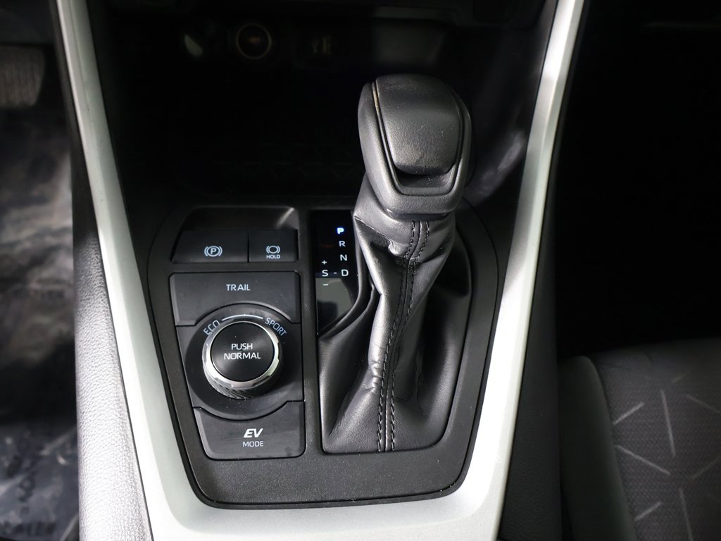 Used 2024 Toyota RAV4 AWD Hybrid image 41