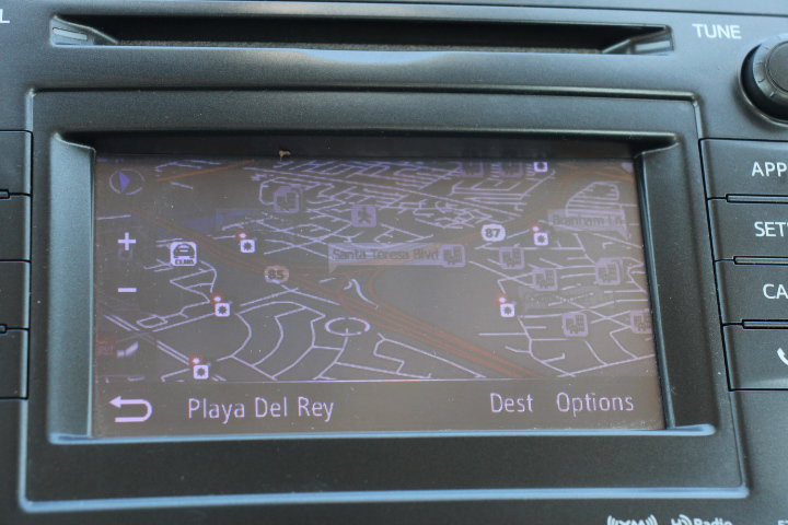 Used 2012 Toyota Prius V Five image 27