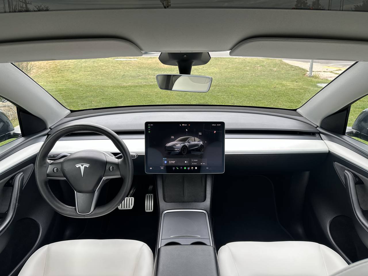 Used 2025 Tesla Model Y Performance AWD/4WD image 32
